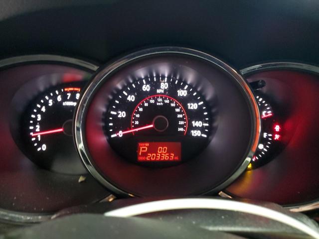 Photo 9 from auction – 2011 KIA SORENTO with VIN 5XYKTDA2XBG075535