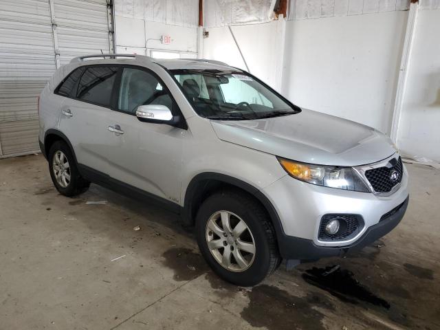Photo 4 from auction – 2013 KIA SORENTO LX with VIN 5XYKTCA65DG414668