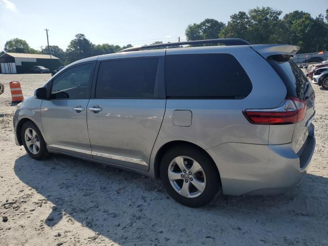 Photo 2 from auction – 2015 TOYOTA SIENNA LE with VIN 5TDKK3DC7FS608399