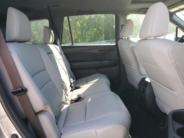 Photo 11 from auction – 2022 HONDA PASSPORT E with VIN 5FNYF7H59NB003482