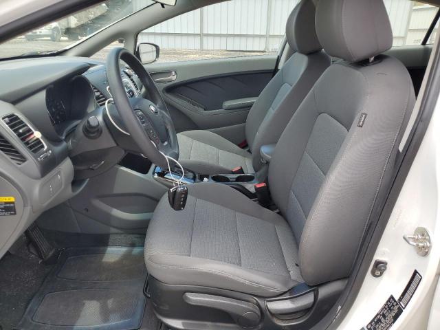 Photo 7 from auction – 2017 KIA FORTE LX with VIN 3KPFK4A75HE154164
