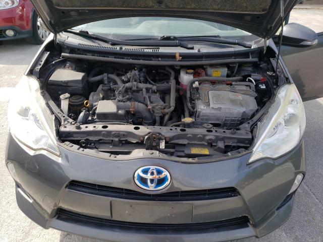 Photo 11 from auction – 2014 TOYOTA PRIUS C with VIN JTDKDTB3XE1568036