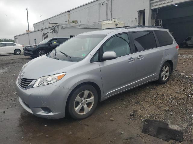 TOYOTA SIENNA LE 2014 with VIN 5TDKK3DC7ES483662 - Photo from auction