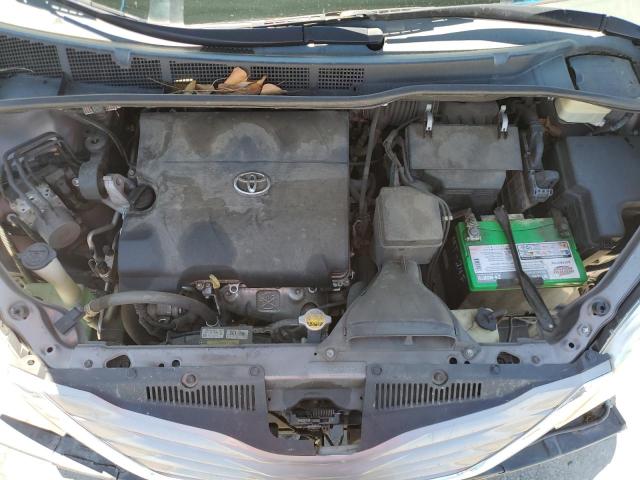 Photo 12 from auction – 2015 TOYOTA SIENNA XLE with VIN 5TDYK3DC5FS672192