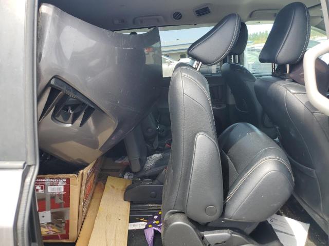 Photo 11 from auction – 2018 TOYOTA SIENNA SE with VIN 5TDXZ3DC6JS951666