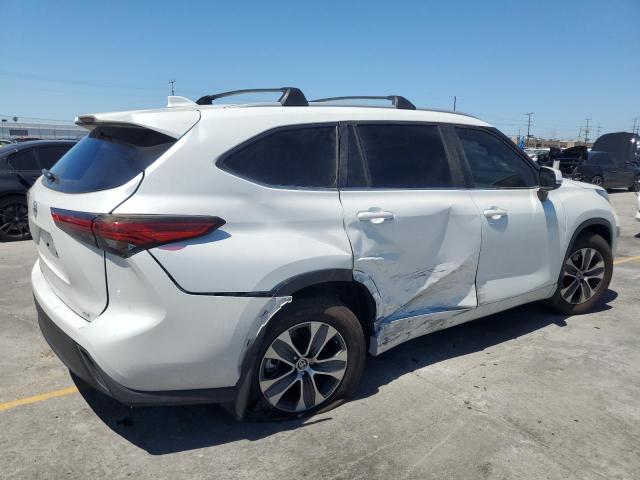 Photo 3 from auction – 2023 TOYOTA HIGHLANDER with VIN 5TDKDRAH1PS004362