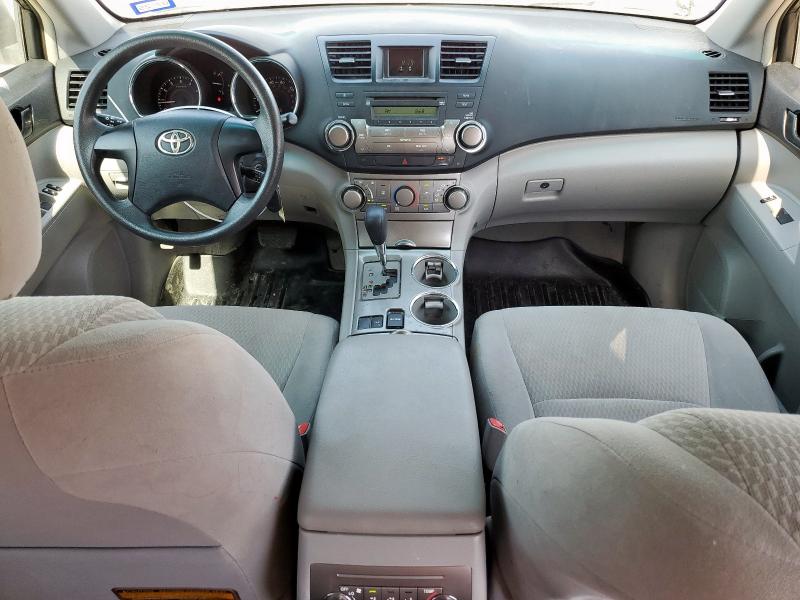Photo 8 from auction – 2010 TOYOTA HIGHLANDER with VIN 5TDZK3EH2AS014918