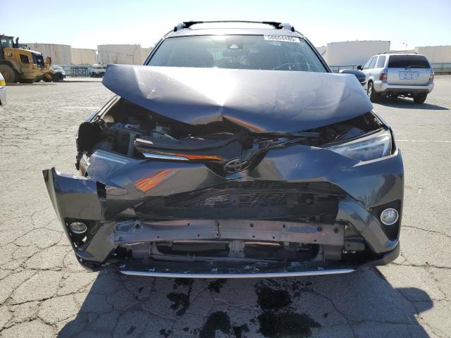 Photo 5 from auction – 2017 TOYOTA RAV4 XLE with VIN JTMWFREV7HJ710665