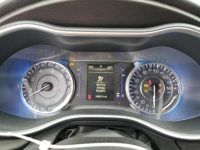 Photo 9 from auction – 2016 CHRYSLER 200 LIMITED with VIN 1C3CCCAB7GN157919