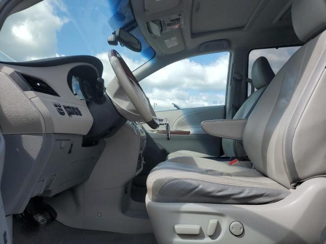 Photo 7 from auction – 2011 TOYOTA SIENNA XLE with VIN 5TDDK3DC1BS005600