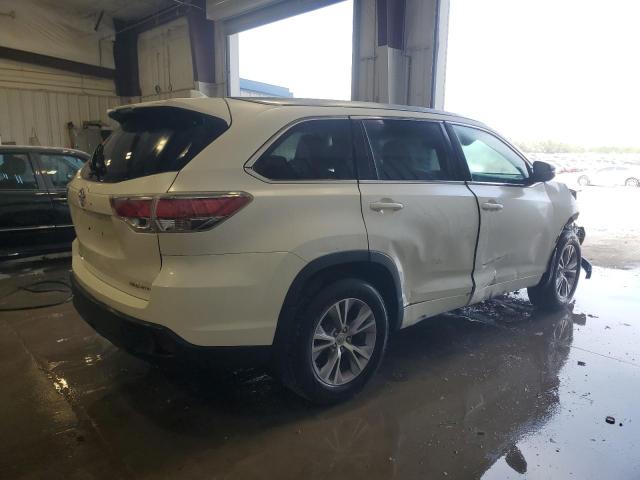 Photo 3 from auction – 2015 TOYOTA HIGHLANDER with VIN 5TDJKRFH3FS190690