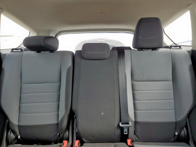 Photo 10 from auction – 2017 FORD ESCAPE S with VIN 1FMCU0F73HUE15481