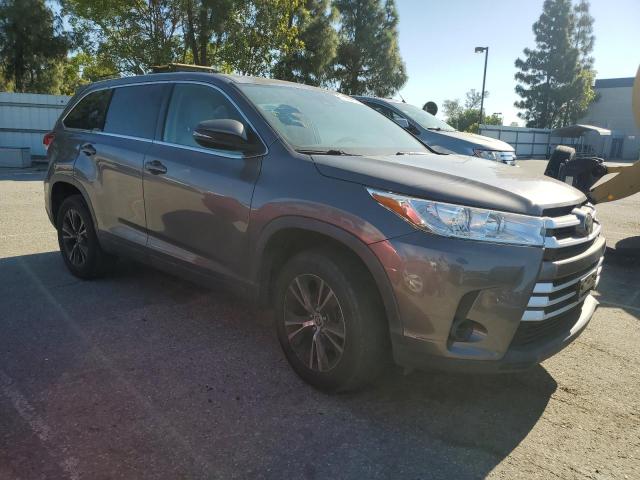 Photo 4 from auction – 2019 TOYOTA HIGHLANDER with VIN 5TDZARFH8KS061246