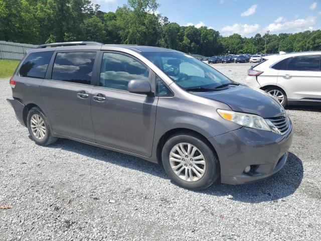 Photo 4 from auction – 2012 TOYOTA SIENNA XLE with VIN 5TDYK3DC6CS218030