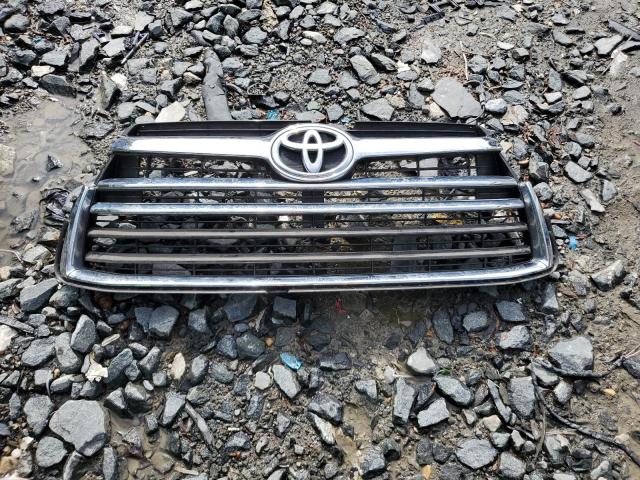 Photo 13 from auction – 2016 TOYOTA HIGHLANDER with VIN 5TDBKRFH4GS300233