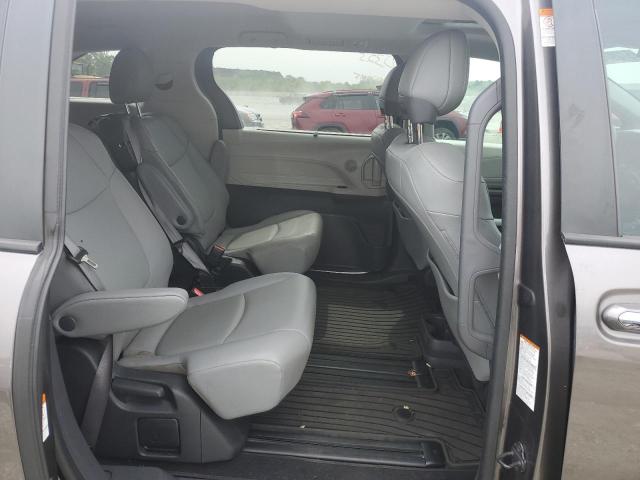 Photo 11 from auction – 2022 TOYOTA SIENNA with VIN 5TDYRKEC2NS120961