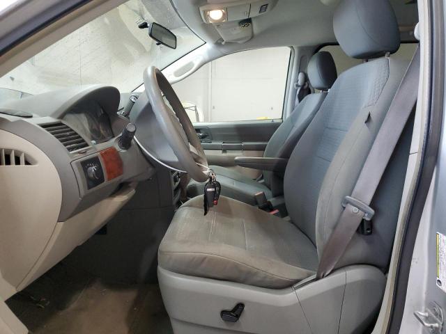 Photo 7 from auction – 2009 CHRYSLER TOWN & COU with VIN 2A8HR44E69R619946