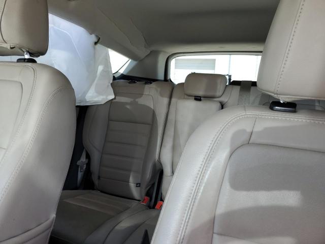 Photo 10 from auction – 2017 FORD ESCAPE SE with VIN 1FMCU0G9XHUB20703