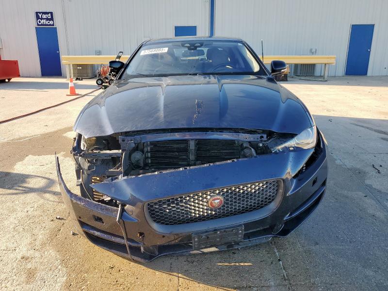 Photo 5 from auction – 2017 JAGUAR XE PRESTIG with VIN SAJAE4BG1HA963925