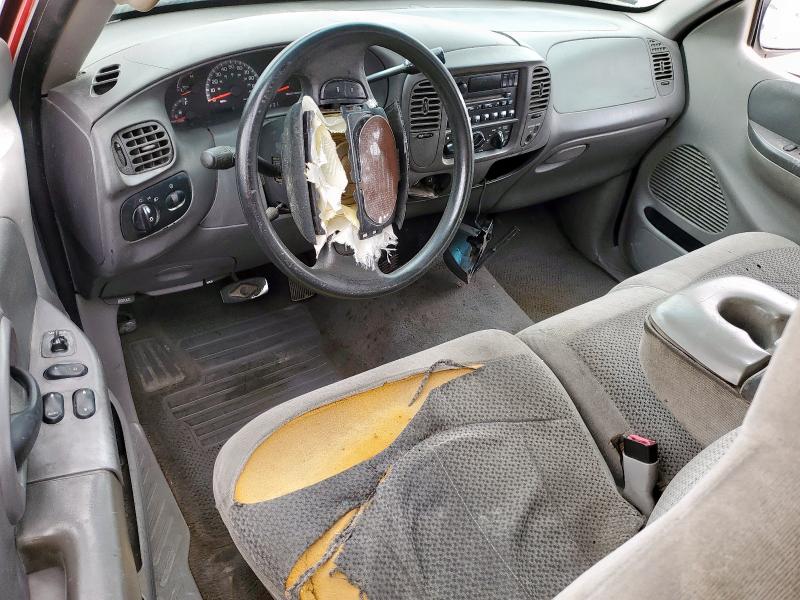 Photo 8 from auction – 2000 FORD F150 with VIN 1FTRX07W1YKA28502