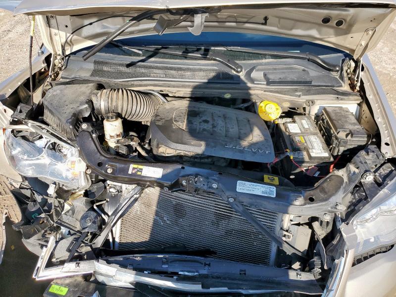 Photo 12 from auction – 2016 CHRYSLER TOWN & COU with VIN 2C4RC1AG5GR149780