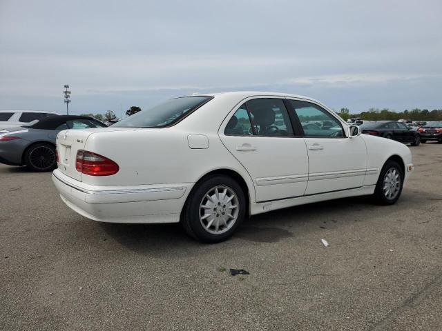 Photo 3 from auction – 2002 MERCEDES-BENZ E 320 4MAT with VIN WDBJF82J12X065519