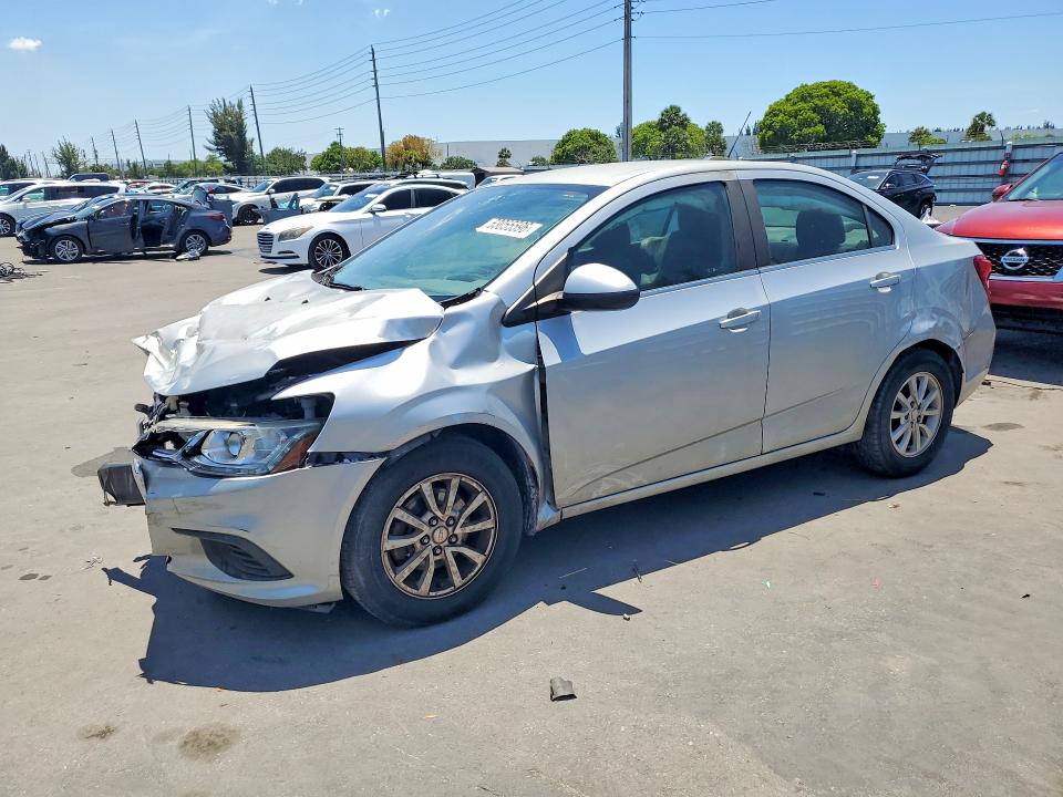 CHEVROLET SONIC 2017 с VIN 1G1JD5SH6H4176962 - Снимка от търг