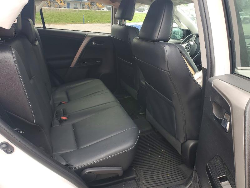 Photo 11 from auction – 2017 TOYOTA RAV4 with VIN 2T3DFREV9HW565752