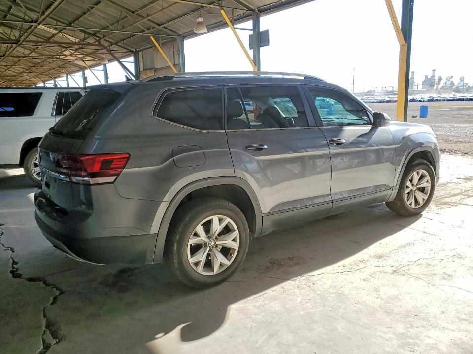 Photo 3 from auction – 2019 VOLKSWAGEN ATLAS with VIN 1V2AP2CA1KC583842