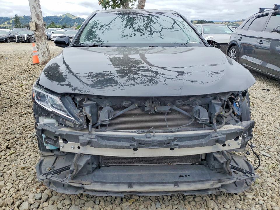 Photo 5 from auction – 2020 TOYOTA CAMRY with VIN 4T1G11AK3LU920358