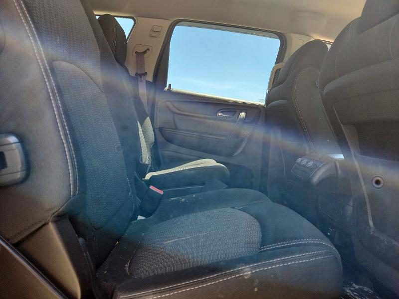 Photo 11 from auction – 2015 CHEVROLET TRAVERSE with VIN 1GNKVGKDXFJ203376