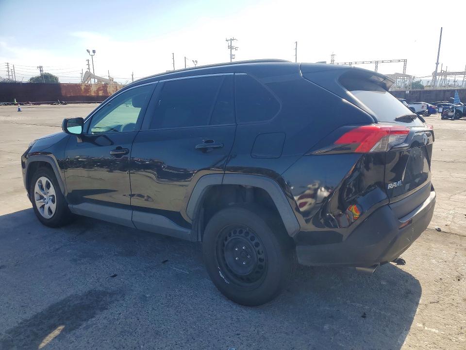 Photo 2 from auction – 2019 TOYOTA RAV4 with VIN 2T3F1RFV7KW004849