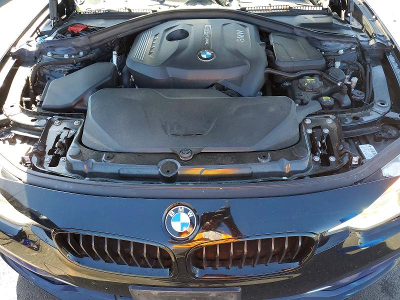 صورة رقم 11 من المزاد - 2018 BMW 330 مع VIN WBA8B9G5XJNU99636