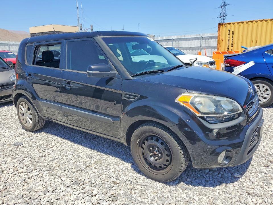 Photo 4 from auction – 2013 KIA SOUL with VIN KNDJT2A63D7495592