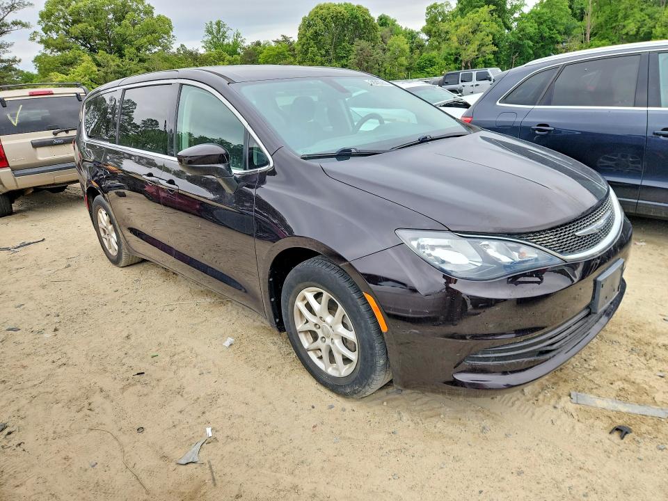 Photo 4 from auction – 2018 CHRYSLER PACIFICA with VIN 2C4RC1CG8JR117216