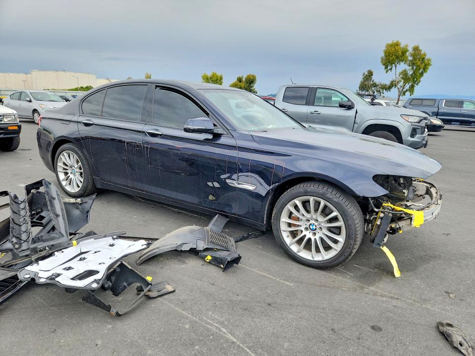 Photo 4 from auction – 2015 BMW 750 with VIN WBAYB6C53FD966137