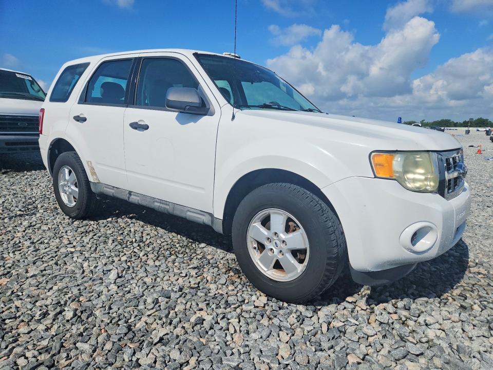 Photo 4 from auction – 2009 FORD ESCAPE with VIN 1FMCU02799KC84754