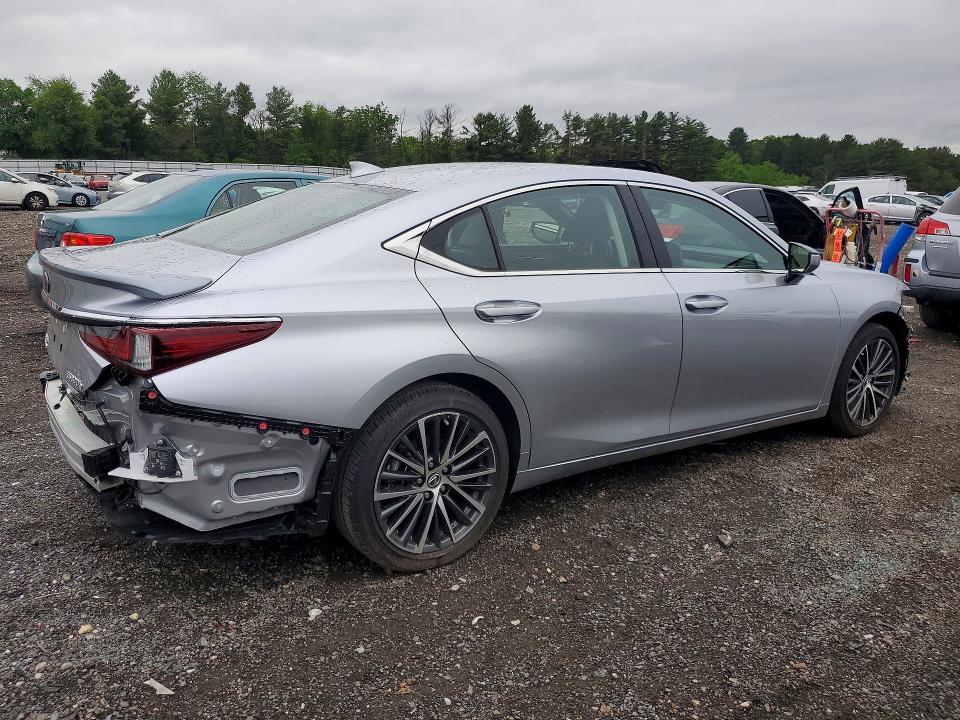 Photo 3 from auction – 2025 LEXUS ES 300H with VIN 58ADA1C17SU072970