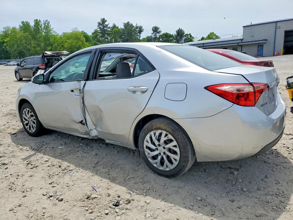 Photo 2 from auction – 2018 TOYOTA COROLLA with VIN 5YFBURHE2JP771763