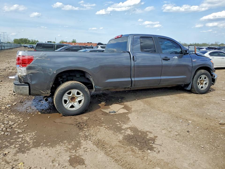 Photo 3 from auction – 2011 TOYOTA TUNDRA with VIN 5TFCY5F18BX011938