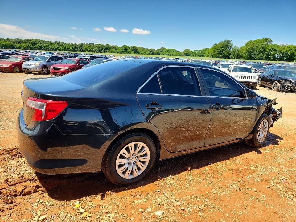 Photo 3 from auction – 2012 TOYOTA CAMRY with VIN 4T1BF1FK0CU609037