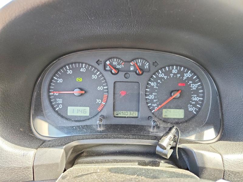 Photo 9 from auction – 2003 VOLKSWAGEN JETTA with VIN 3VWRK69M53M198079