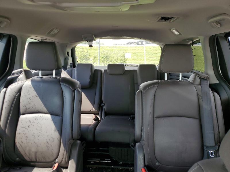 Photo 10 from auction – 2023 HONDA ODYSSEY with VIN 5FNRL6H84PB032604