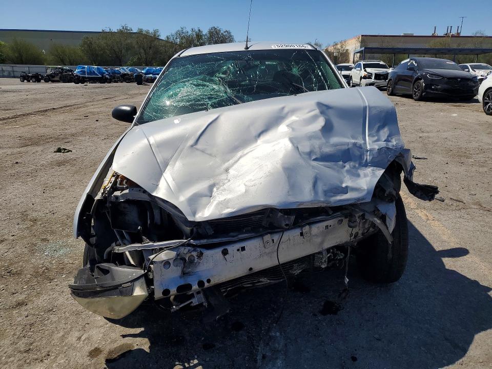 Photo 5 from auction – 2007 FORD FOCUS with VIN 1FAFP31N07W247324