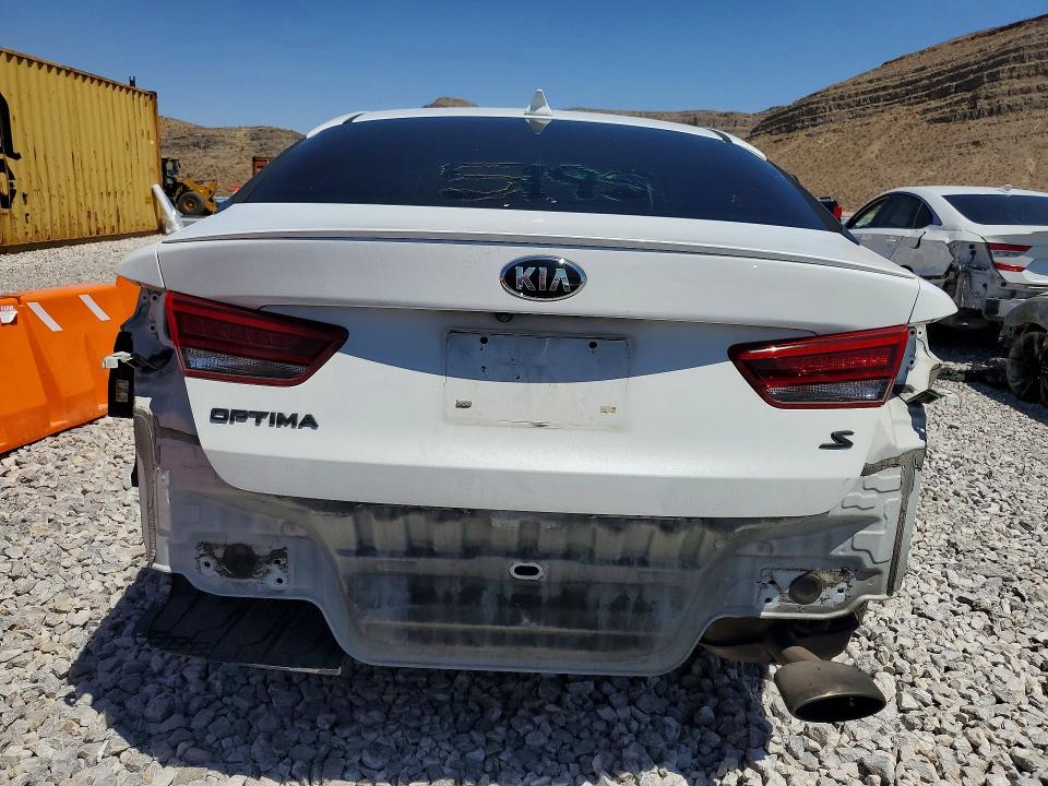 Photo 6 from auction – 2018 KIA OPTIMA with VIN 5XXGT4L34JG228554