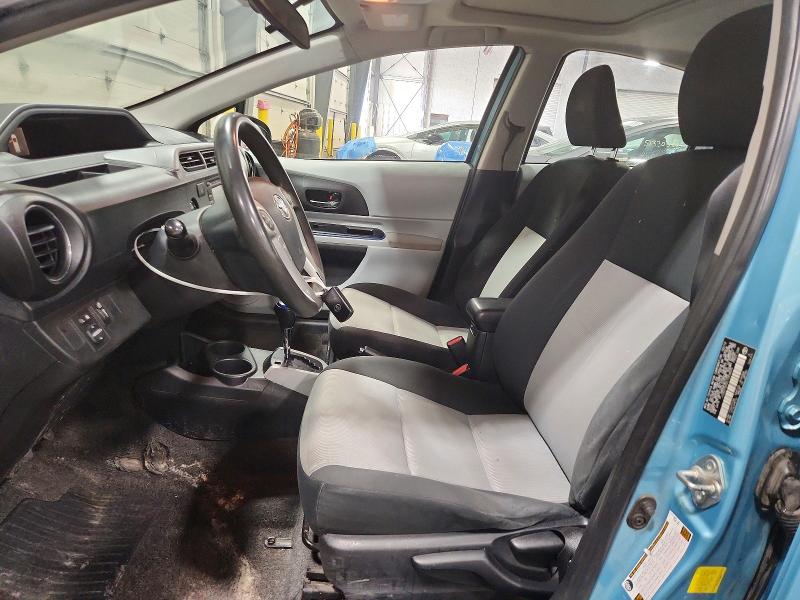 Photo 7 from auction – 2012 TOYOTA PRIUS C with VIN JTDKDTB32C1004605