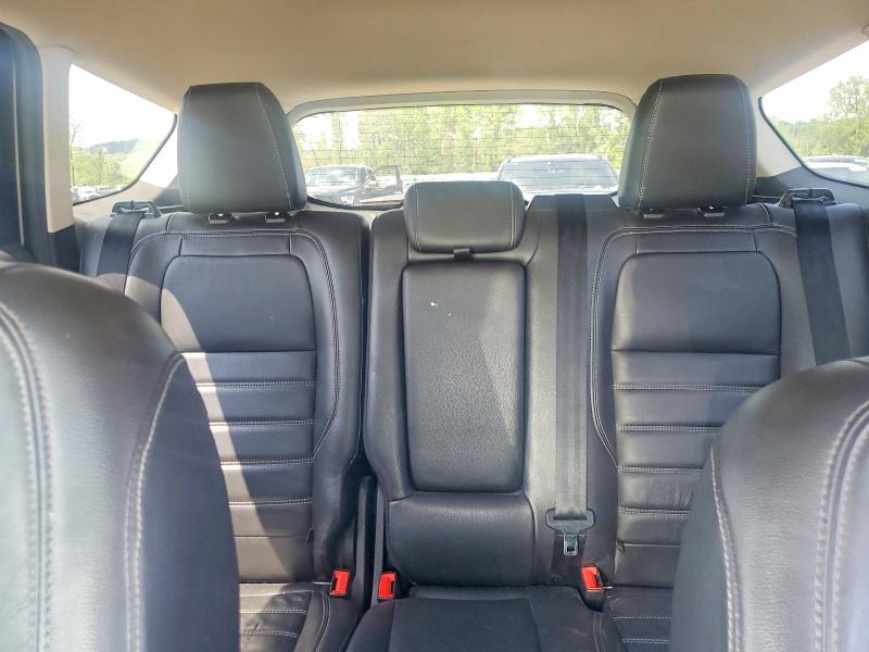 Photo 10 from auction – 2017 FORD ESCAPE with VIN 1FMCU9GD0HUC88679