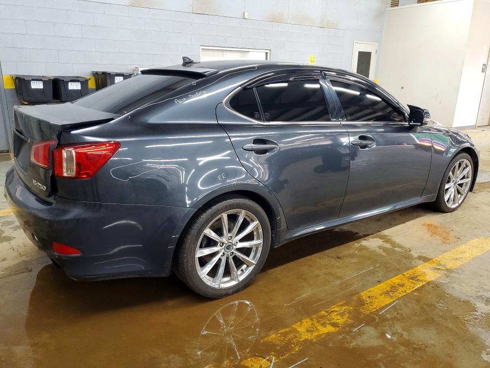 Photo 3 from auction – 2011 LEXUS IS with VIN JTHBF5C22B5150696