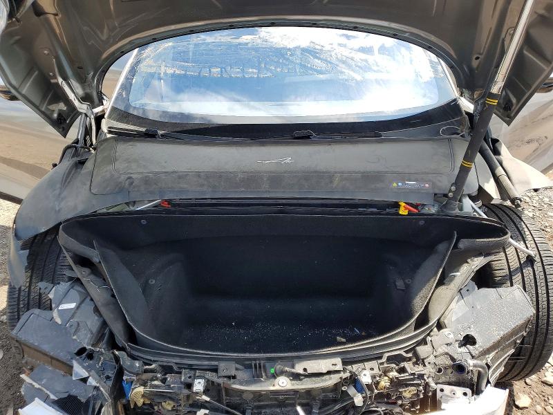 Photo 11 from auction – 2025 LUCID MOTORS AIR with VIN 50EA1TEA4SA020183