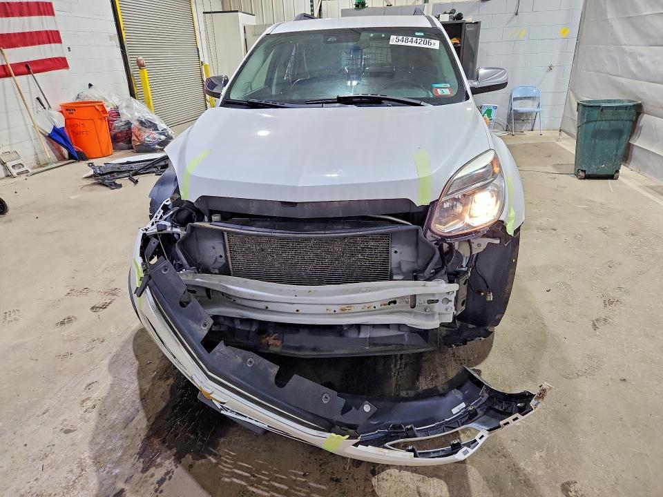 Photo 5 from auction – 2017 CHEVROLET EQUINOX with VIN 2GNFLGE3XH6236940